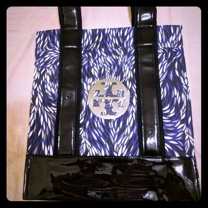 Tory Burch Printed Tote(Purple/Black/White/Silver)